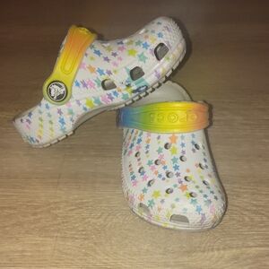 CROCS Kids' Rainbow Star Clogs